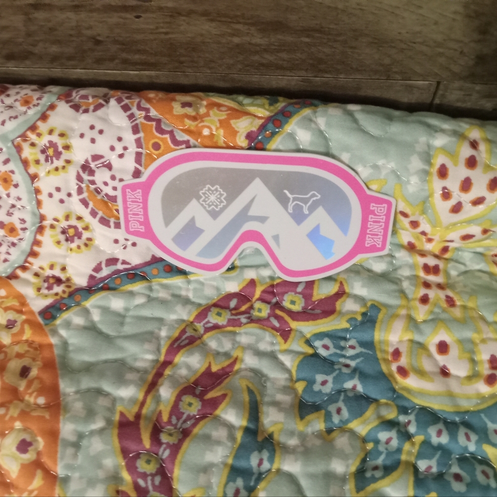 Goggles gift card my favorite 😍
